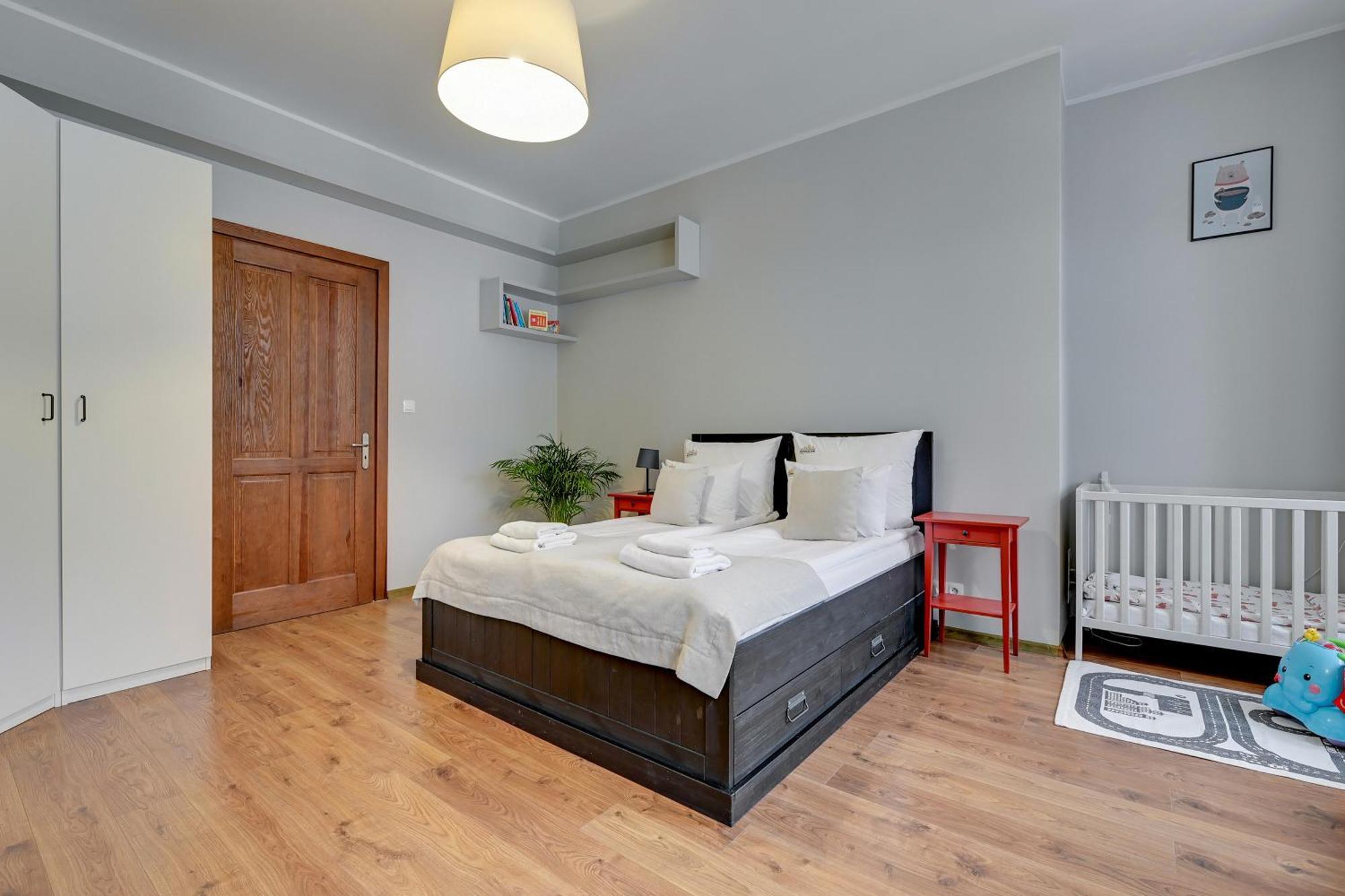 City Center, Art House & Family Stay By Downtown Apartments Gdansk Luaran gambar